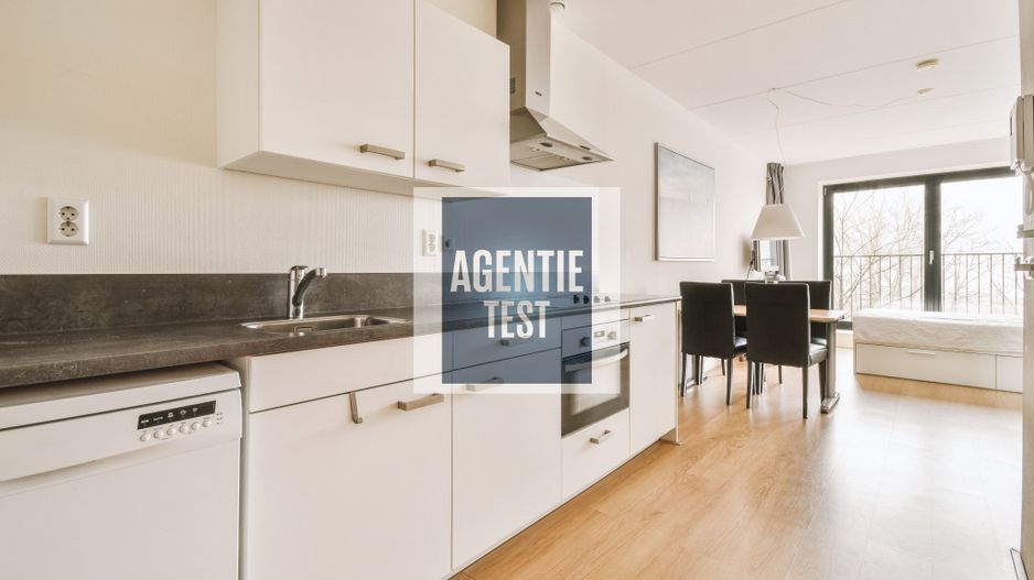 Apartament cu 2 camere în Bucuresti - Poză 2