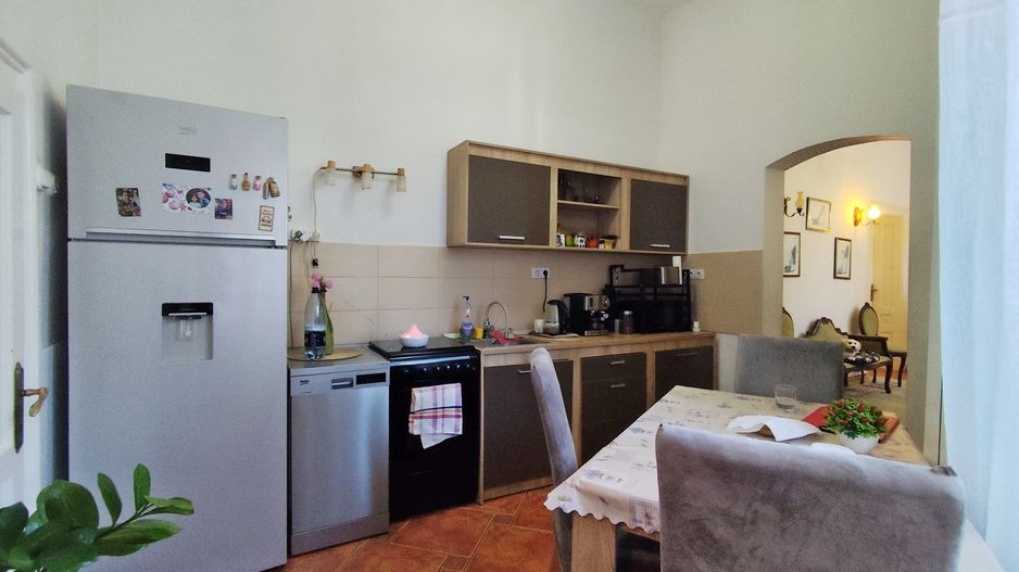 Casa cu 4 camere de vanzare in zona centrala – Louis Pasteur, Oradea - Poză 12