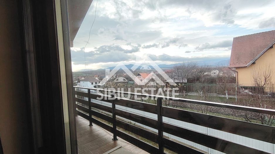 Casa de inchiriat Sibiu, 4 camere 2 bai - Poză 17