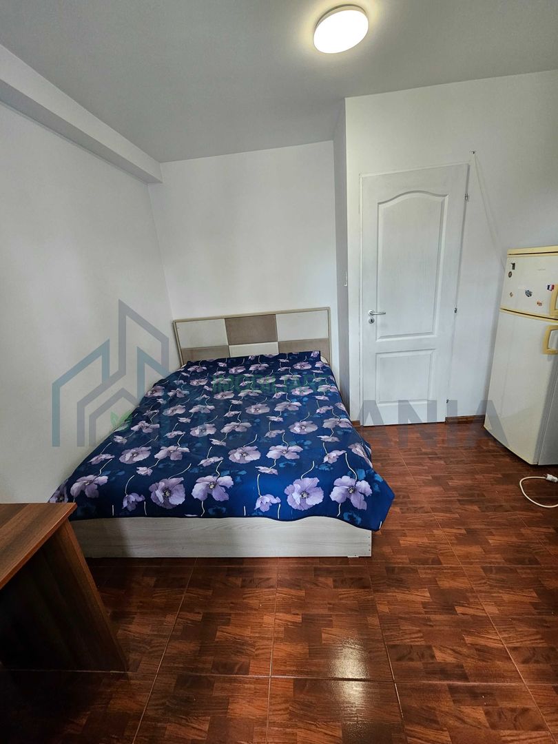 Cameră de camin transformată in garsonieră - Poză 1