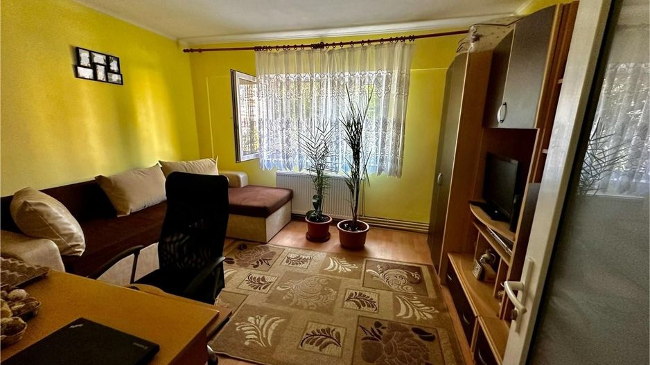 ageuropa.ro vinde URGENT ap DECOMANDAT, UTILAT 2 cam 64mp Micro 17. - Poză 2