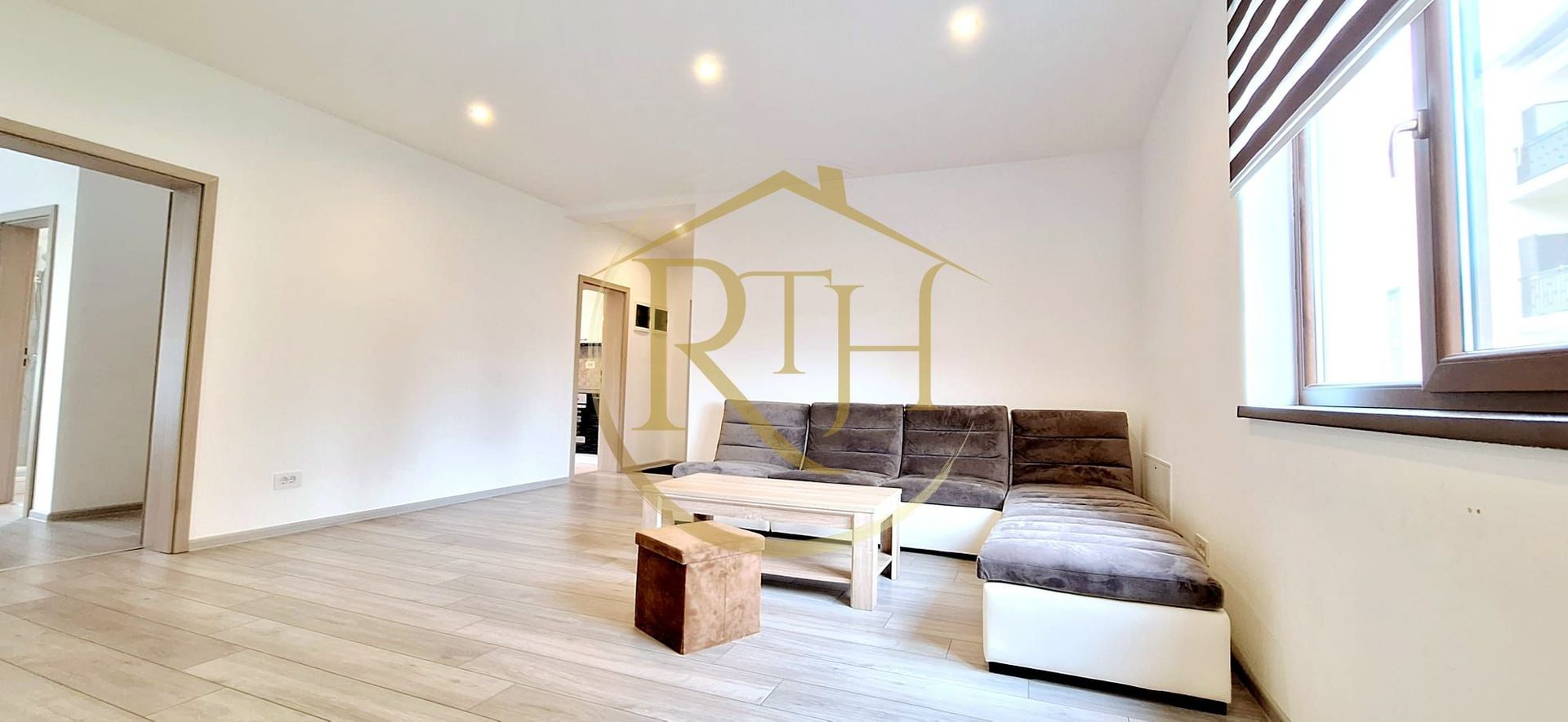 Oferim spre inchiriere apartament spatios, 3 camere, Bloc Nou, Braytim - Poză 2