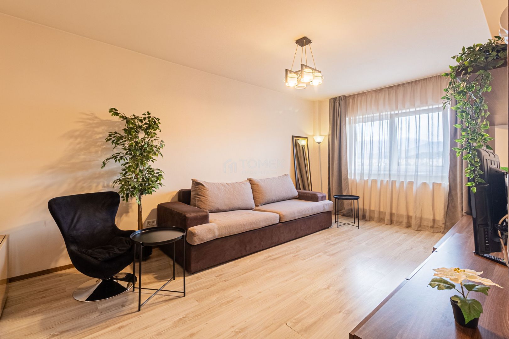 Apartament 2camere B-dul Garii vis-a-vis de Sala Sporturilor - Poză 4
