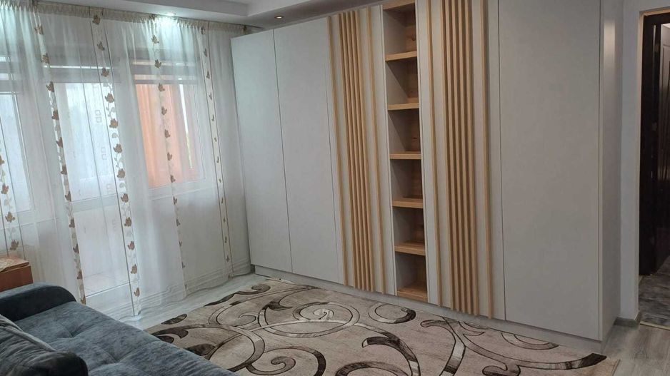 Apartament renovat 2 camere SD 40 mp Mircea Cel Batran 400 euro - Poză 2
