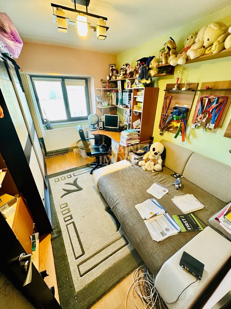 3 Camere Decomandat -  Esplanada Nicolina 1- Bloc 1990 - Poză 5