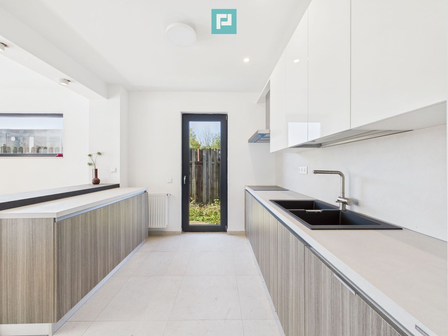 Casă modernă cu 3 dormitoare, curte și parcare – Corbeanca - Poză 16