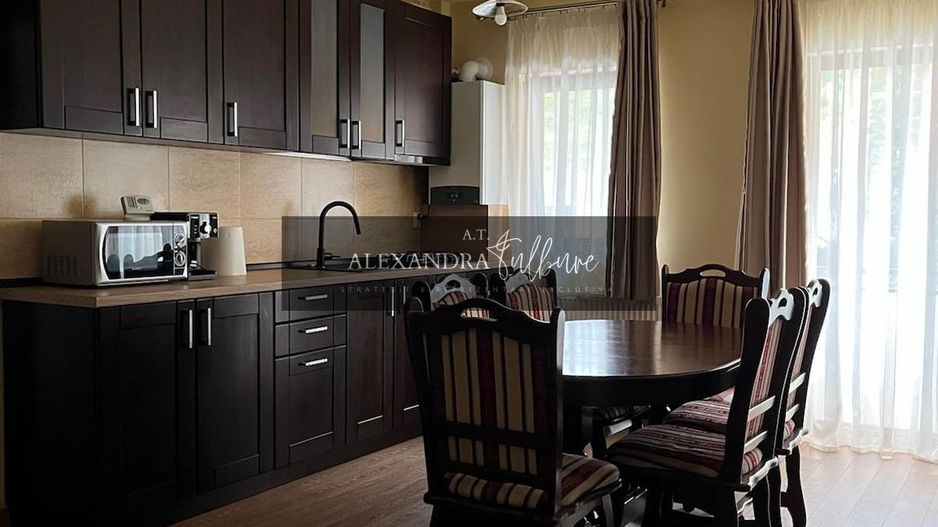 Apartament 3 camere, terasă, balcon închis, parcare - Poză 1