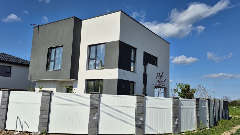 Vila 4 camere Balotesti - Poză 1