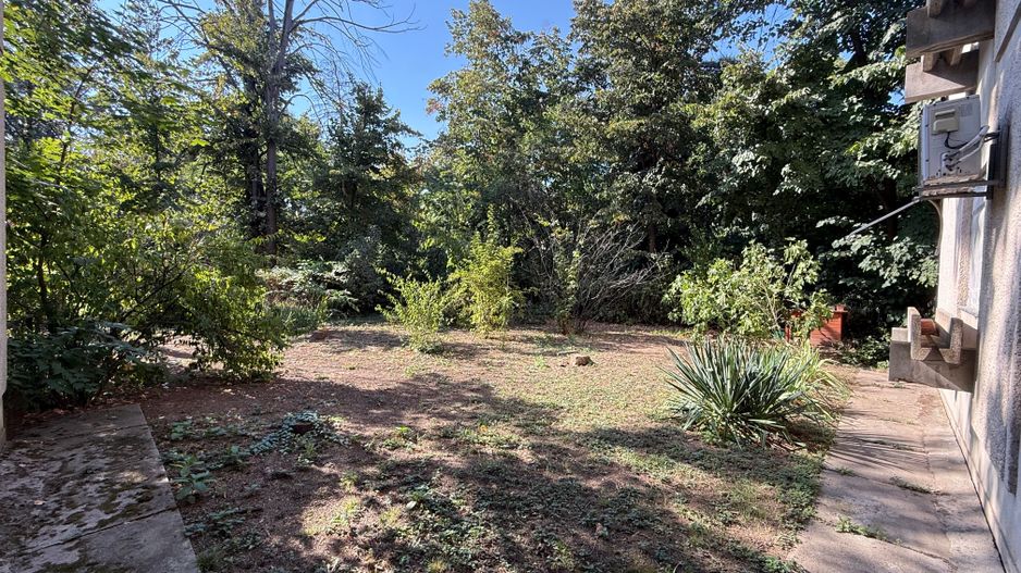 De vanzare 4 camere, curte exclusivă 250 mp, Str. Uruguay - Bucuresti - Poză 21