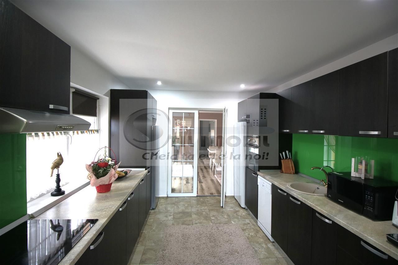 MIROSLAVA CASA EXCLUSIVISTA LA CHEIE LUX STIL MEDITERANEAN MOBILATA - Poză 17