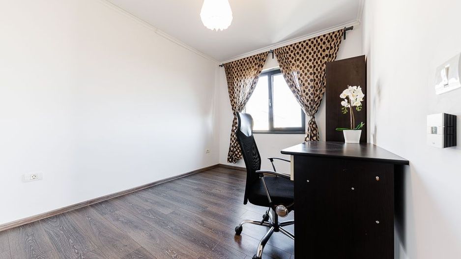 Apartament spatios, luminos,4 camere, zona Braytim, Comision 0 - Poză 34