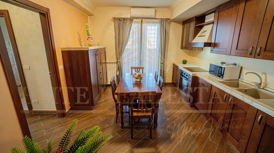 Stațiunea Mamaia - 3 camere, vedere panoramică la lac – Vila Ovidiu - Poză 2