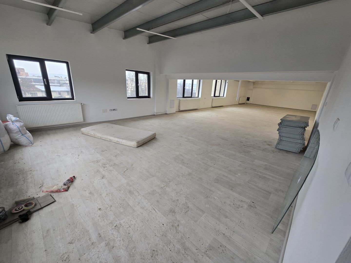 Birou 40 mp .parcare si utilităti incluse in pret - Poză 6
