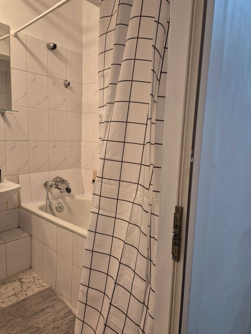 De închiriat garsonieră 42mp, bloc reabilitat, utilată complet, zona Decebal - Poză 7