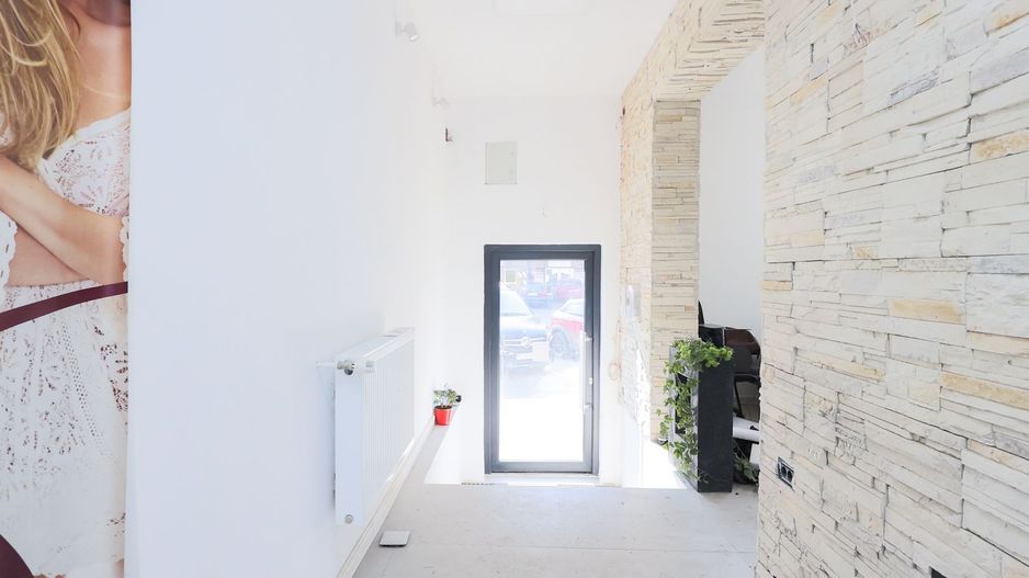 Cladire cu destinatie multifunctionala in zona Podgoria Comision 0 - Poză 3