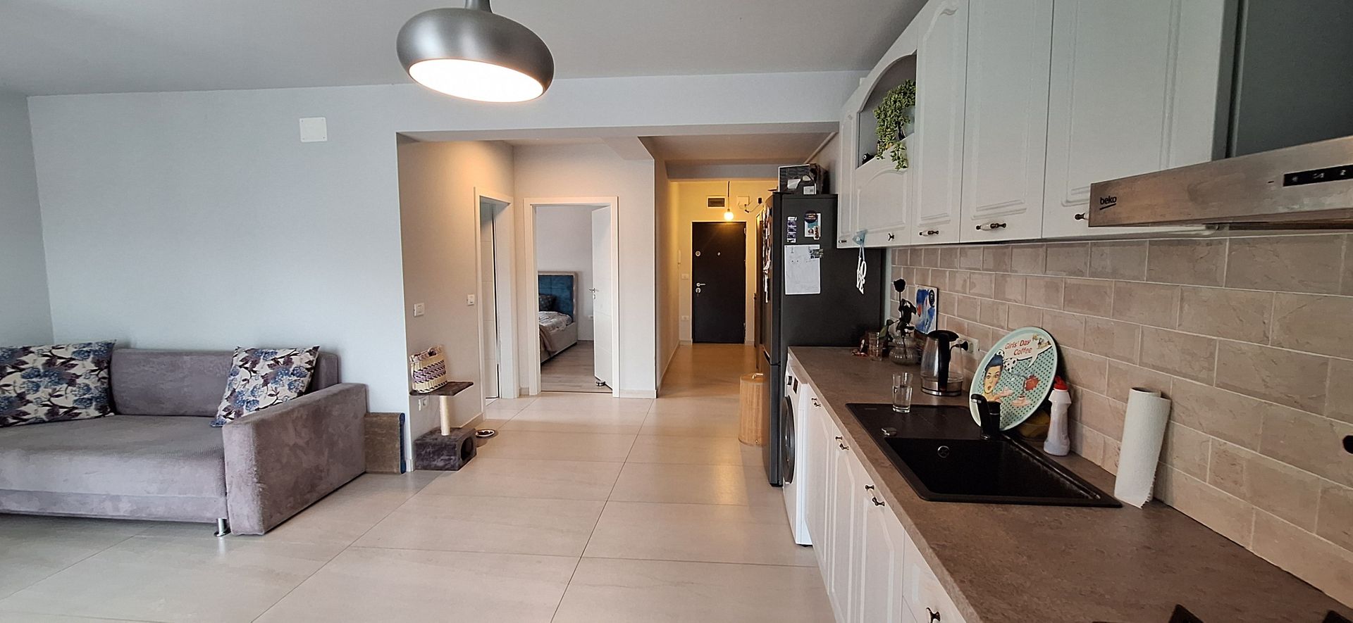 Apartament cu 2 camere si  2 locuri de parcare - Poză 3