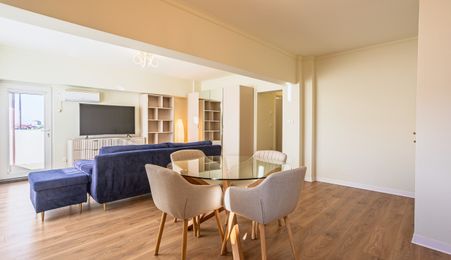 De închiriat - apartament 2 camere modern, locație centrală