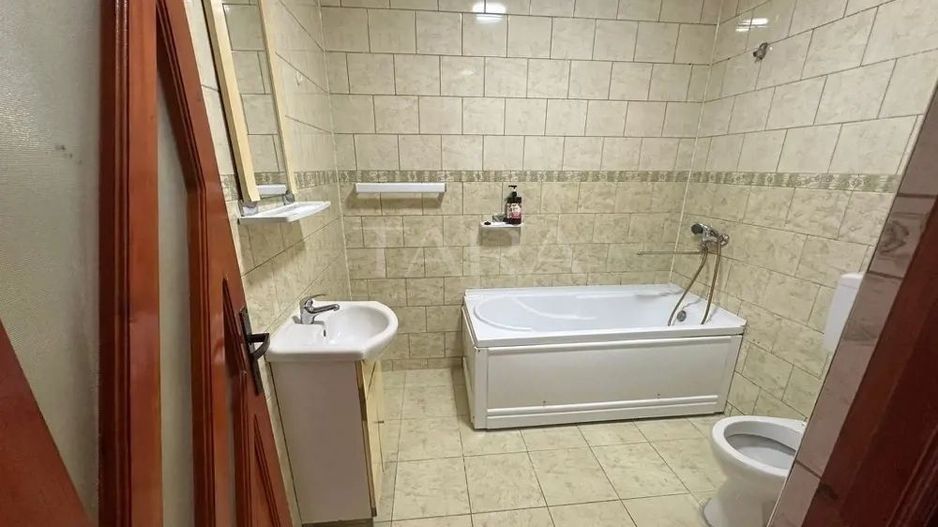 Apartament cu trei camere zona Ioan Rus, Florești. - Poză 5