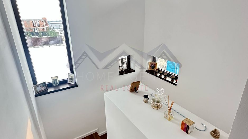 Casă P+1+pod de vânzare – 3 dormitoare, zona 23 August Otopeni, ansamblu - Poză 4