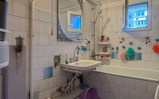 Apartament cu 2 camere decomandat in cartierul Intre Lacuri - Poză 6
