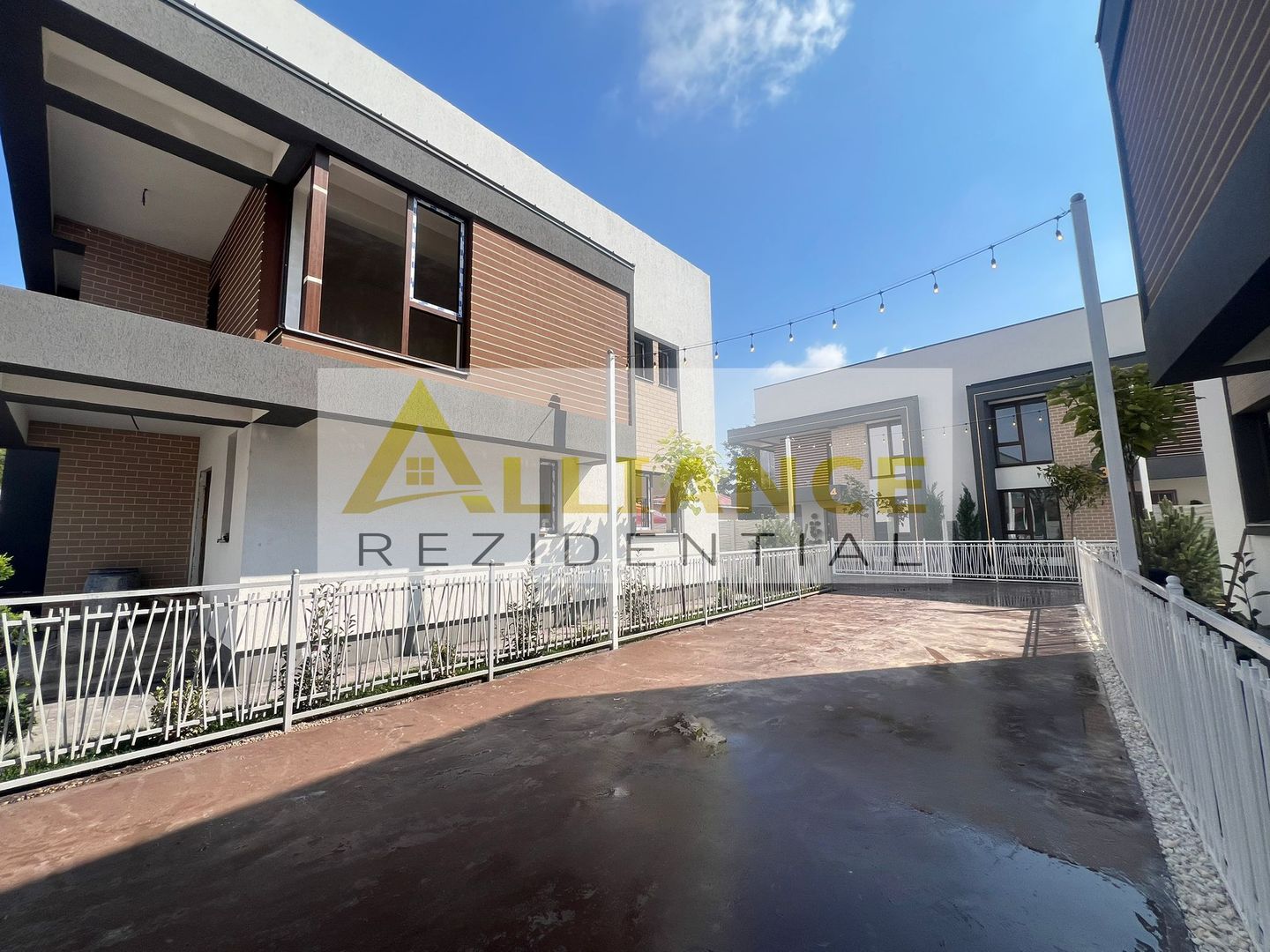 Vila de vanzare-5 camere-3 bai-500 M de STV - Poză 8