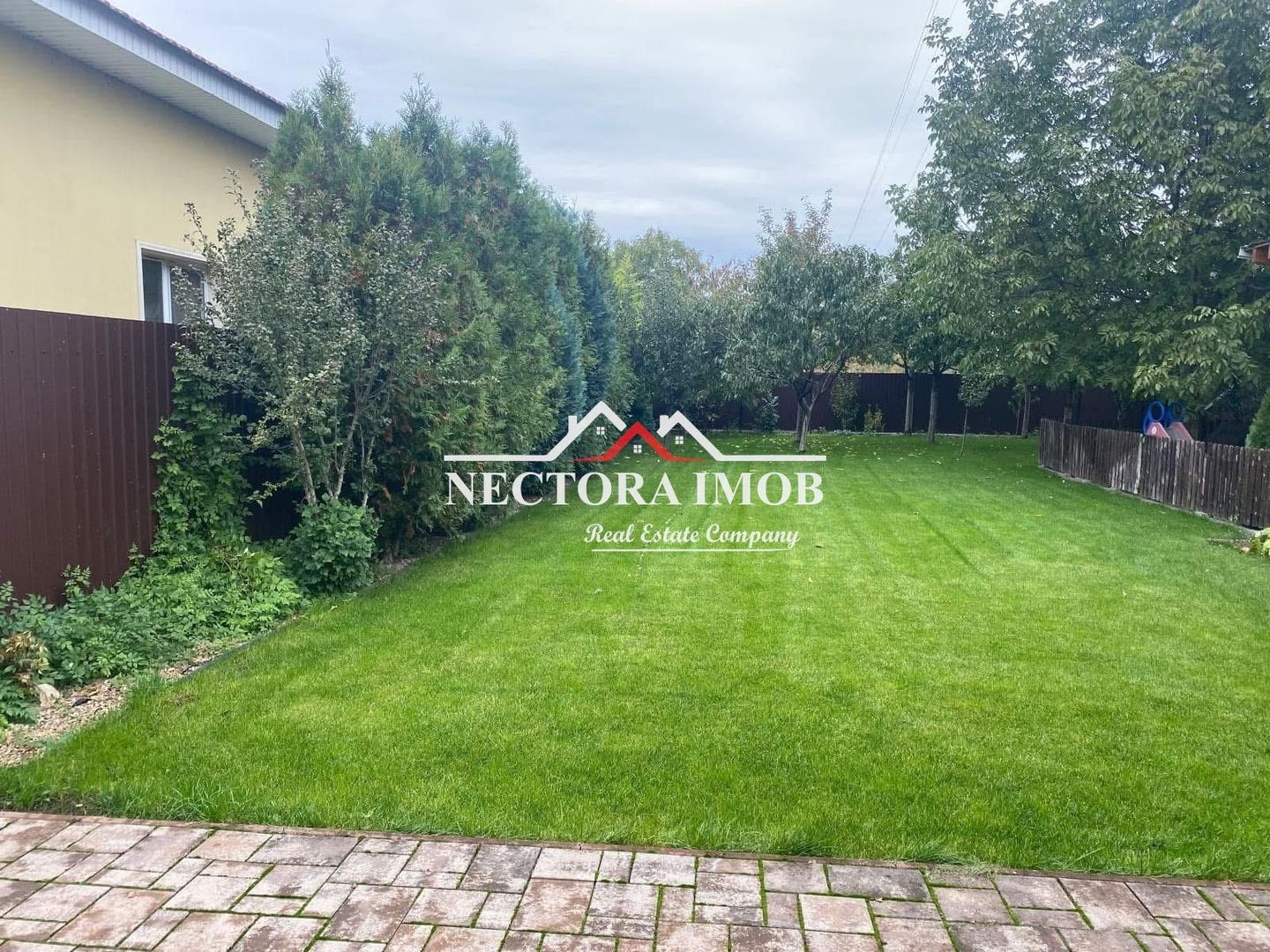 NECTORA IMOB-Casa P+M, 180 mp utili + terasa + Teren 780 mp, Episcopia - Poză 17