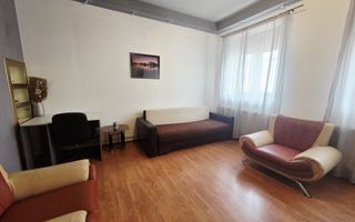 Garsonieră spațioasă de închiriat, ultracentral, la casă - Poză 2