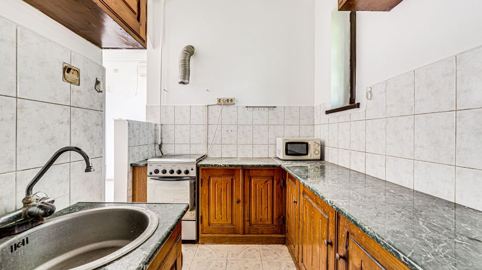 Preț redus! Apartament la casă, în centru - Poză 6