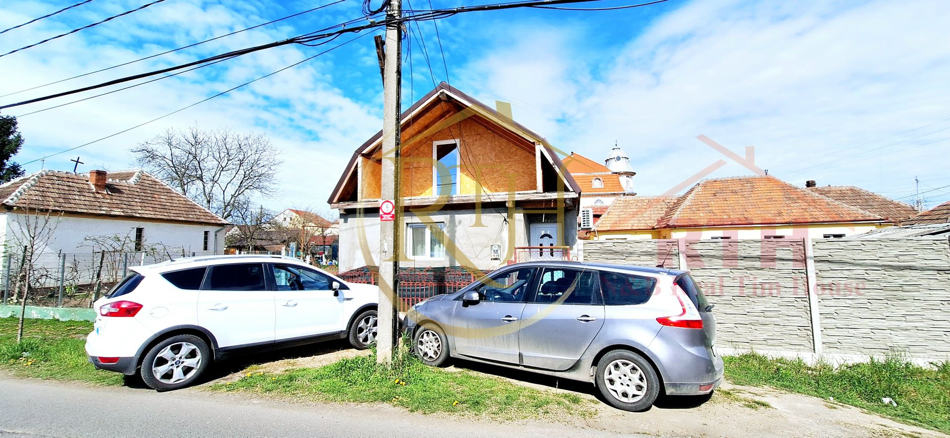 Casa individuala, 3 camere, fara teren, zona Plopi, langa Scoala - Poză 1