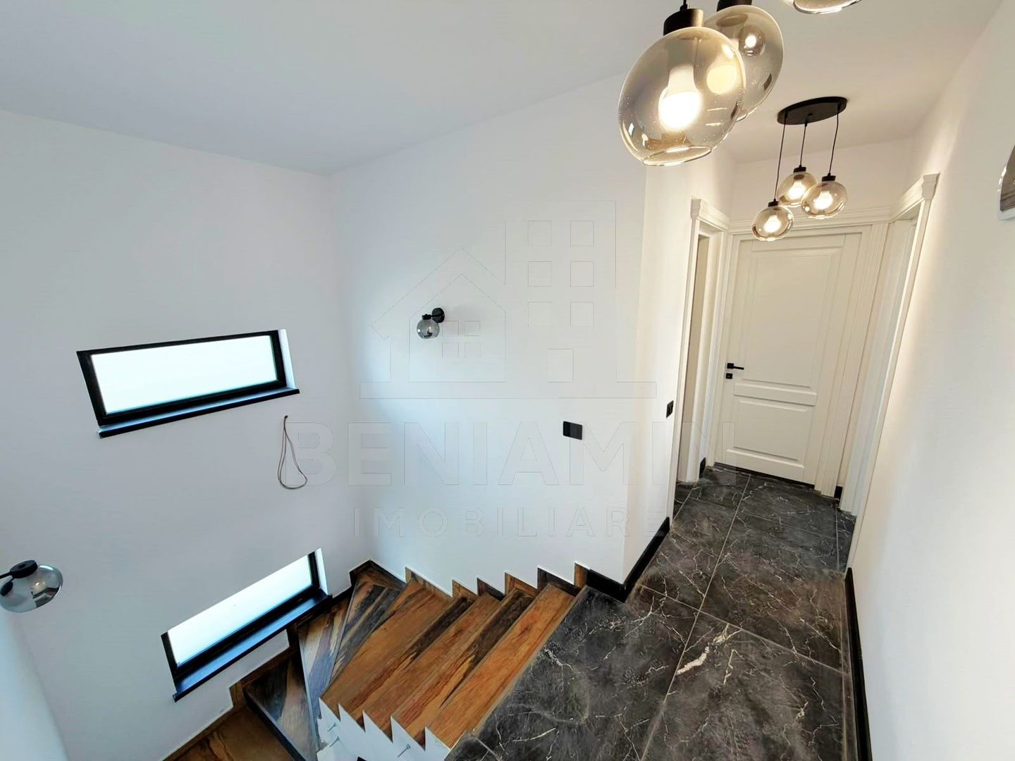 Casa P+1 Finisaje Premium-205mp-Incalzire Pardoseala-2025-Magnolia - Poză 14