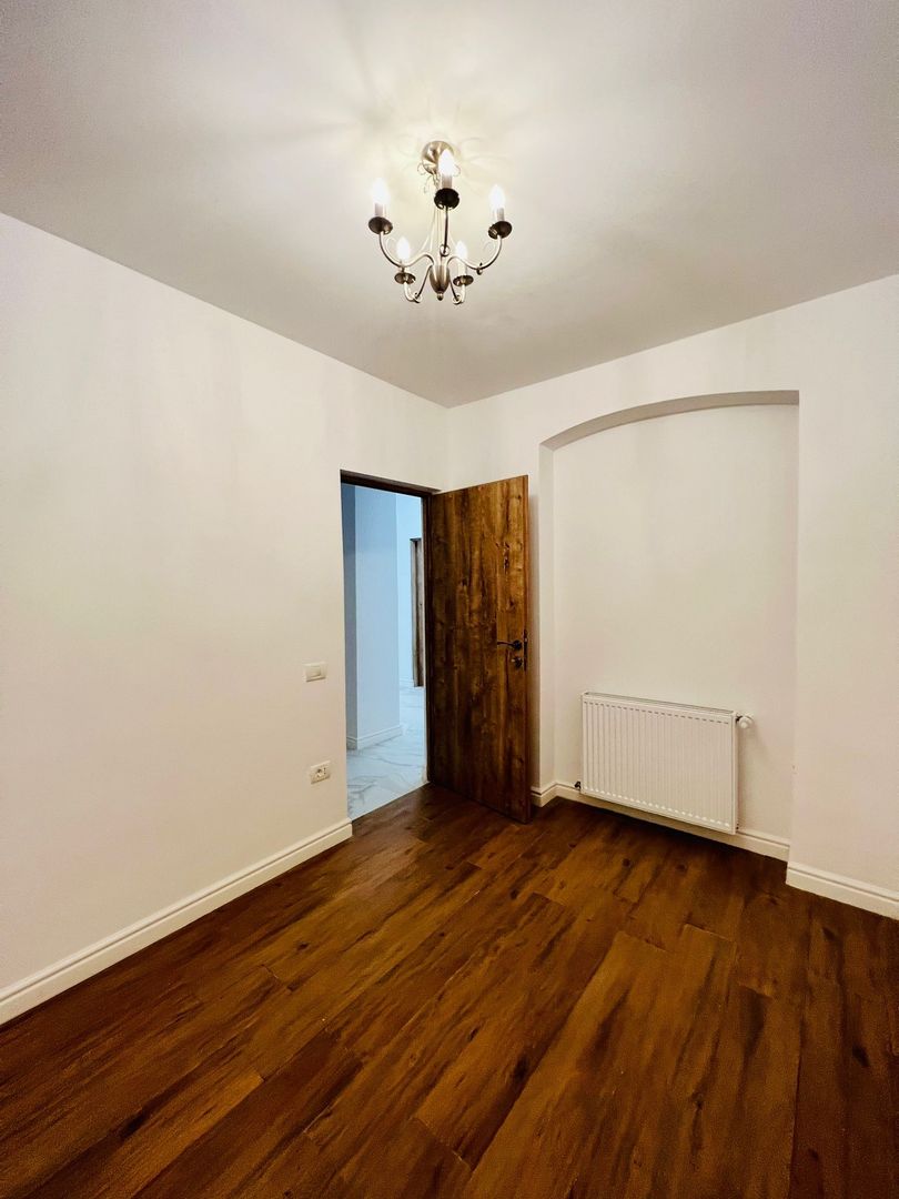 Birouri sau cabinete de Lux în Armenească - Poză 24