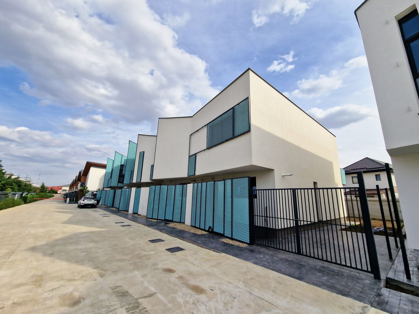 OFERTA | Casa  4 camere | 3 bai | Parcare | Ansamblu privat - Poză 1