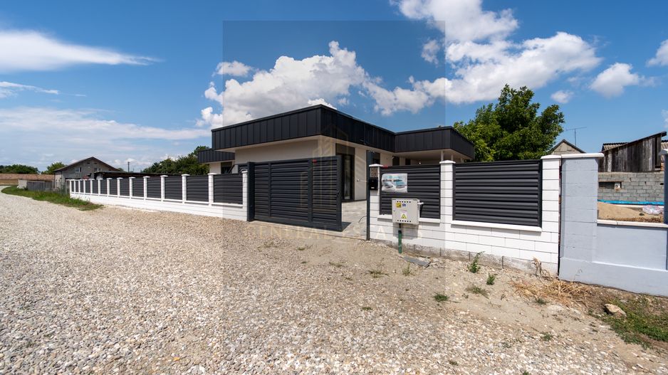 Casă modernă, parter, Halchiu – la doar 15 minute de Brașov - Poză 2