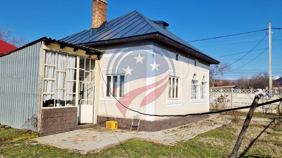 Casa Bradesti  teren  intravilan 7952 mp  deschidere 33 m la DE 70 - Poză 5