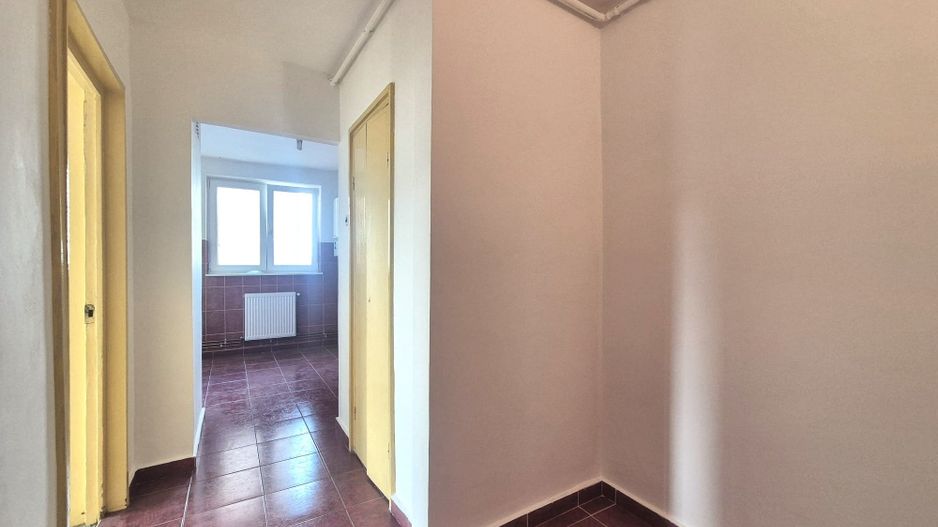 Calea Bucuresti, 2 camere cu priveliste, liber la vânzare - Poză 3