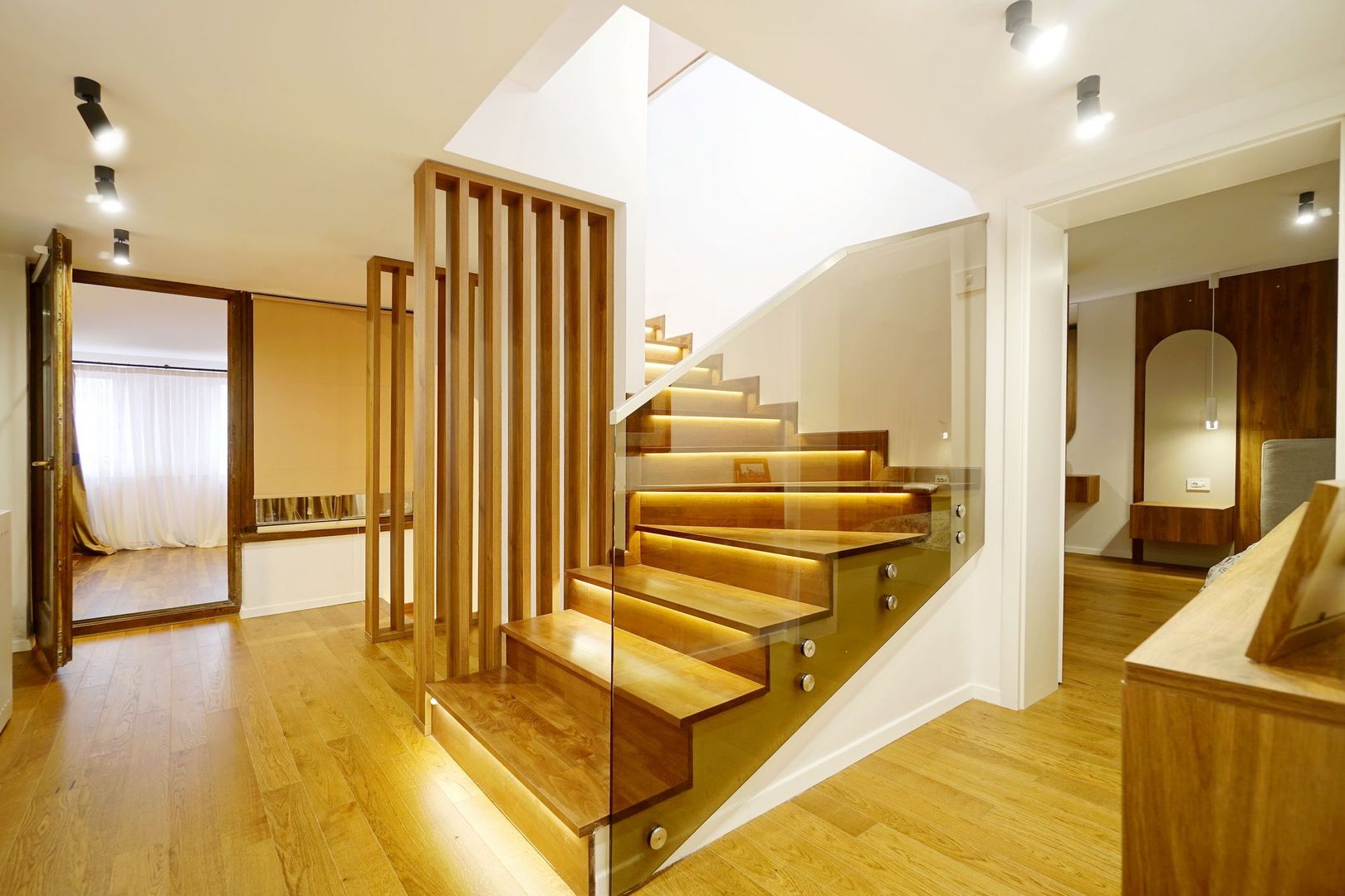 👉 Vilă spectaculoasă pe lac – Ghermănești | 573 mp | Terasă, ponton, - Poză 39