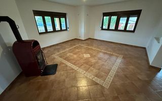 VILA  - ARADULUI. -British - Poză 22