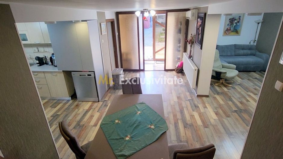 Vila 290mp + 4 spatii comerciale/chiriasi /depozitare, teren 1401 mp, acces DN1 - Poză 9