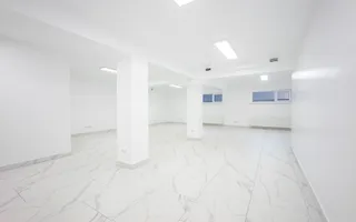 Vânzare spațiu comercial  Centru de 451,6 mp, amplasat pe teren privat - Poză 31