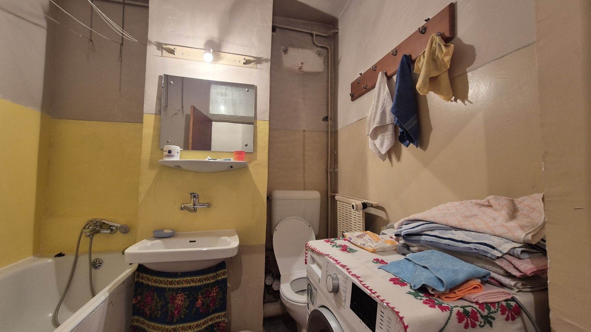 Apartament cu 3 camere 72 mp - bloc 1986 - Aviatiei - Poză 6