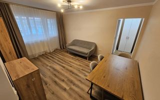 Apartament cu 3 camere, renovat, centrala proprie-Pet Friendly - Poză 2