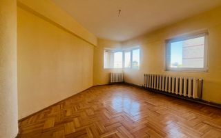 Apartament cu 4 camere, etaj 1 , Ultracentral - Poză 1