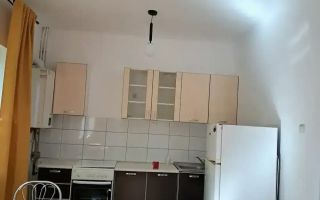 Garsonieră de închiriat în vila zona UMF / Hasdeu - Poză 1