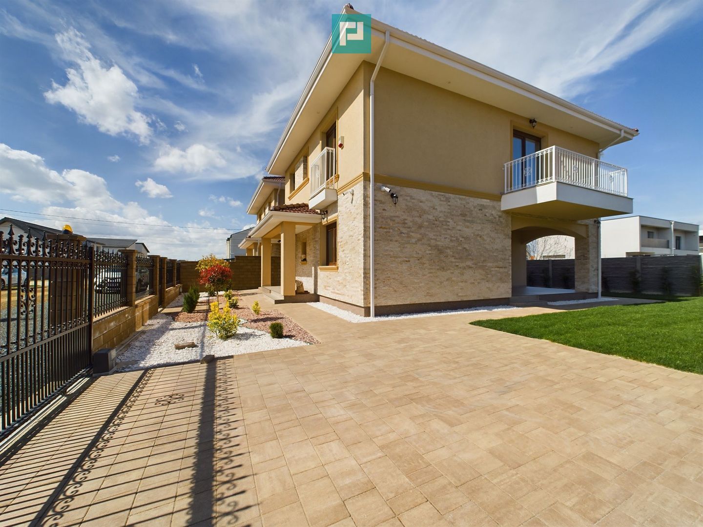 Casă tip duplex Dumbrăvița despărțit prin spațiu tehnic - Poză 7