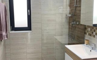 Terasa generoasa. Modern amenajat. - Poză 10