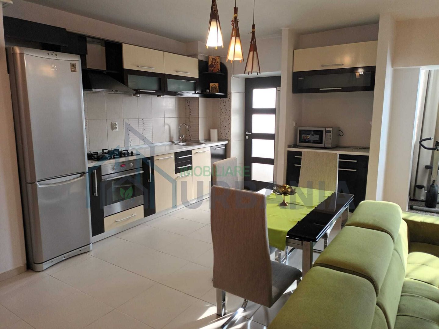 # inchiriez apartament 3 camere (zona CUG- Selgros) - Poză 1