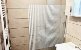 Inchiriez apartament modern cu 2 camere –zona Circumvalatiunii-Complex Favorit - Poză 12