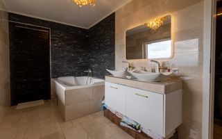 Casa/Vila 5 camere | Teren de 354 mp | Zona Viile Sibiului - Poză 9