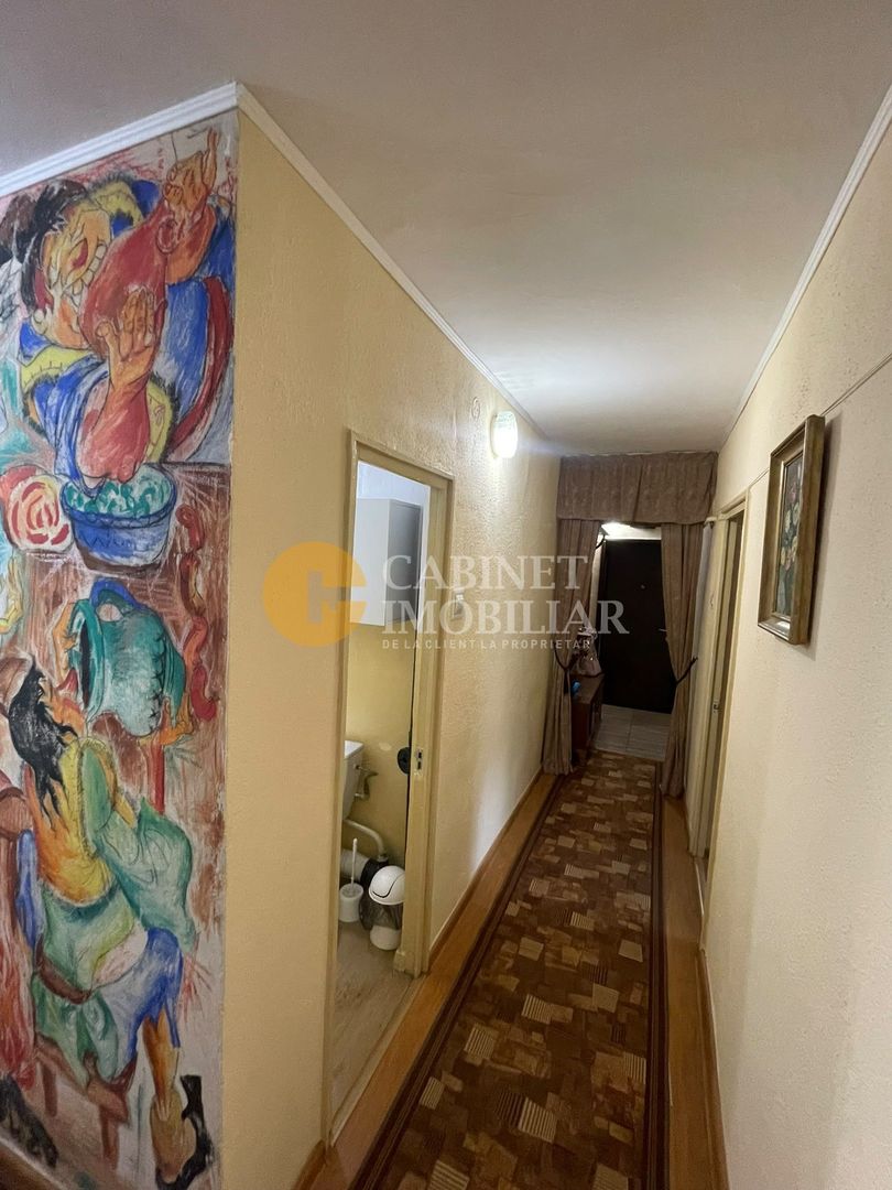 APARTAMENT 3 CAMERE - PODUL DE FIER decomandat - Poză 2