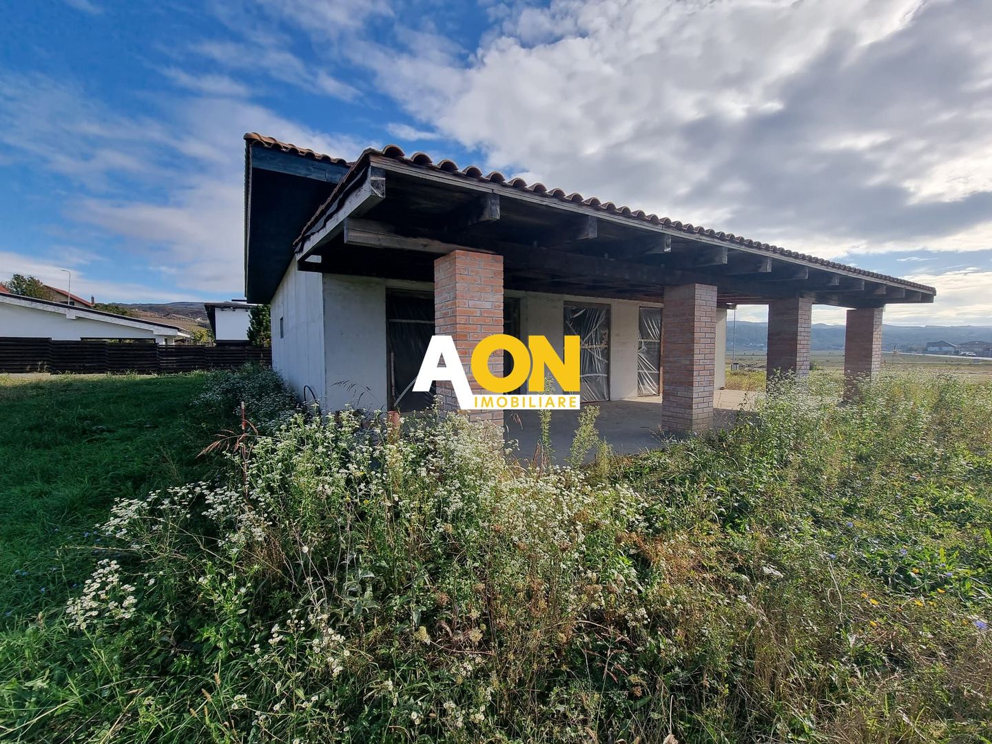 Casa individuala, 743 mp, toate utilitatile, Ciugud - Poză 1